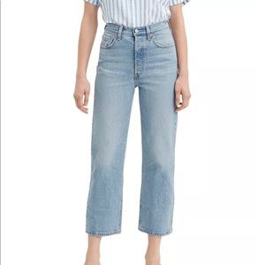 Levi’s Ribcage jeans